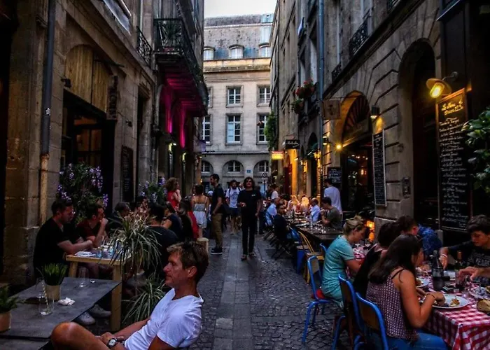 Сasa de vacaciones Large Deluxe Suite, Historic Center 1st *