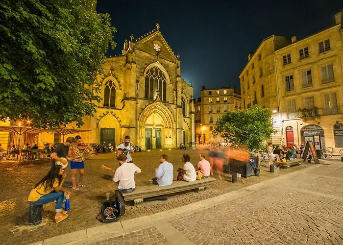 Large Deluxe Suite, Historic Center 1st Сasa de vacaciones Burdeos