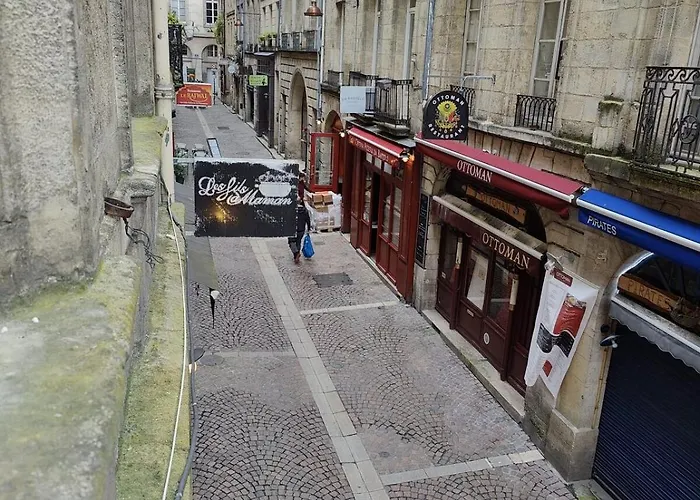 Large Deluxe Suite, Historic Center 1st Burdeos